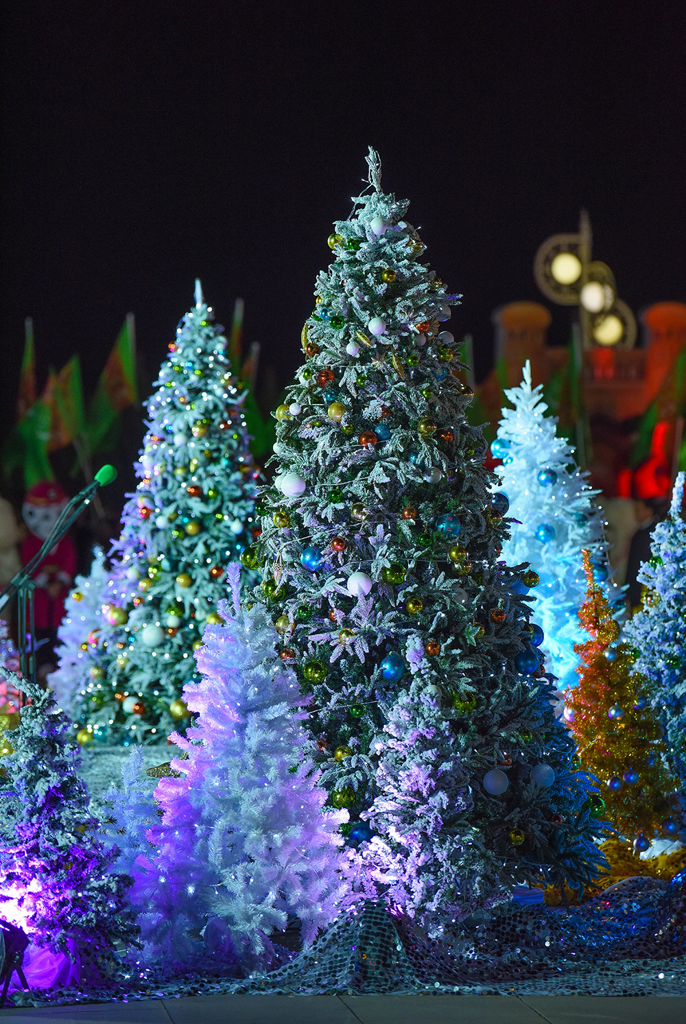 Täze, 2018-nji ýyly belent sepgitlere ýetmek arzuwlary bilen garşylaýarys!