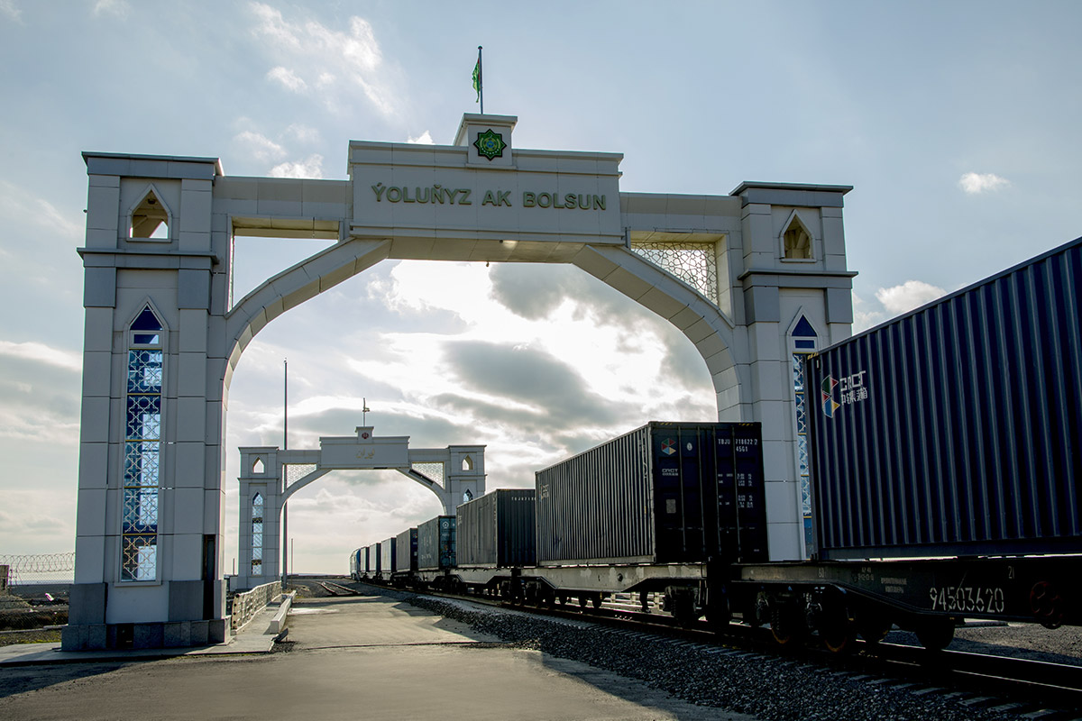 Turkmenistan restores the Silk Route in railway format 