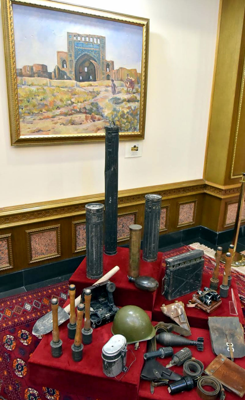 К Дню защитников Отечества приурочены тематические экспозиции в Государственном музее и Музее изобразительных искусств 