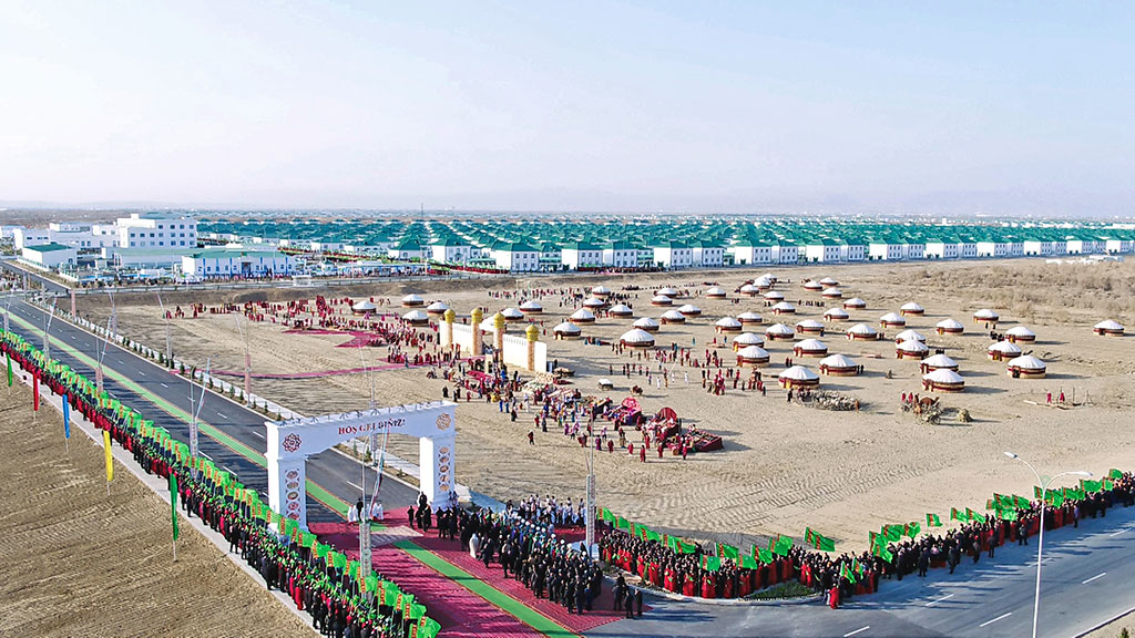 При участии главы государства открыта новая очередь жилого массива Тязе заман 