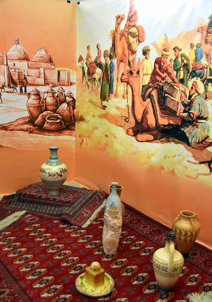 Participants of the forum discuss the role of Turkmenistan in restoration of the Silk Route in new format