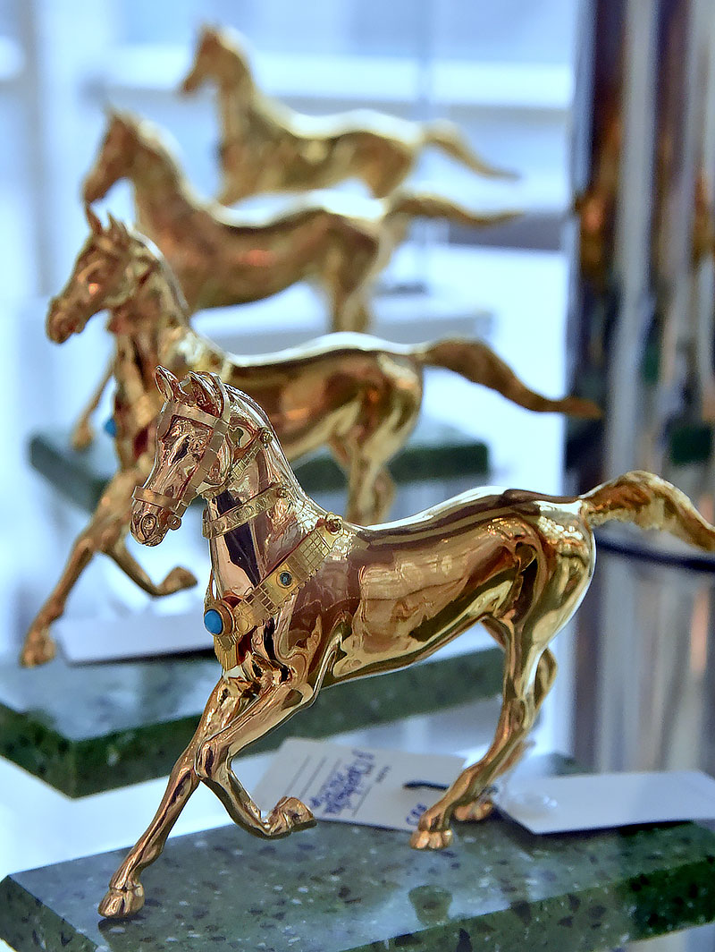 В честь женщин - банковских служащих прозвучали музыкальные и поэтические произведения