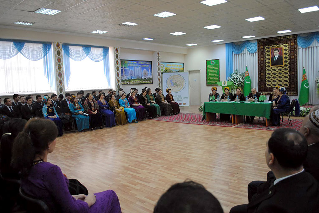Seminars in the Academy of Civil Service is dedicated to the women’s role in public life 