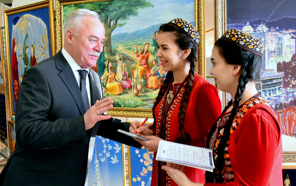 Anniversary conference in the Institute of International Relations