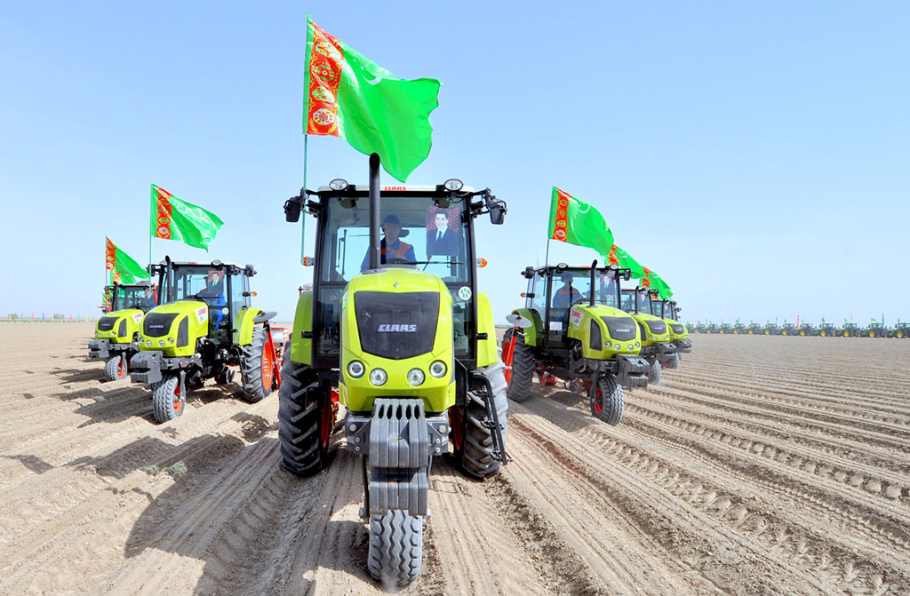 Sowing cotton started in the Akhal, Lebap and Mary velayats 