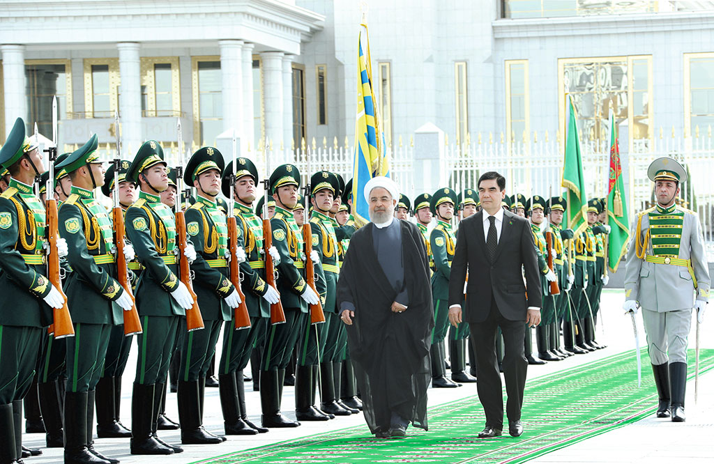 Hormatly Prezidentimiz Gurbanguly Berdimuhamedow bilen Prezident Hasan Ruhaniniň arasyndaky gepleşikler