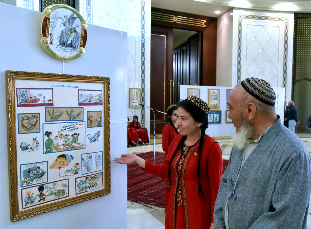 Творчество Атаджана Аширова привносит в жизнь радужные эмоции  