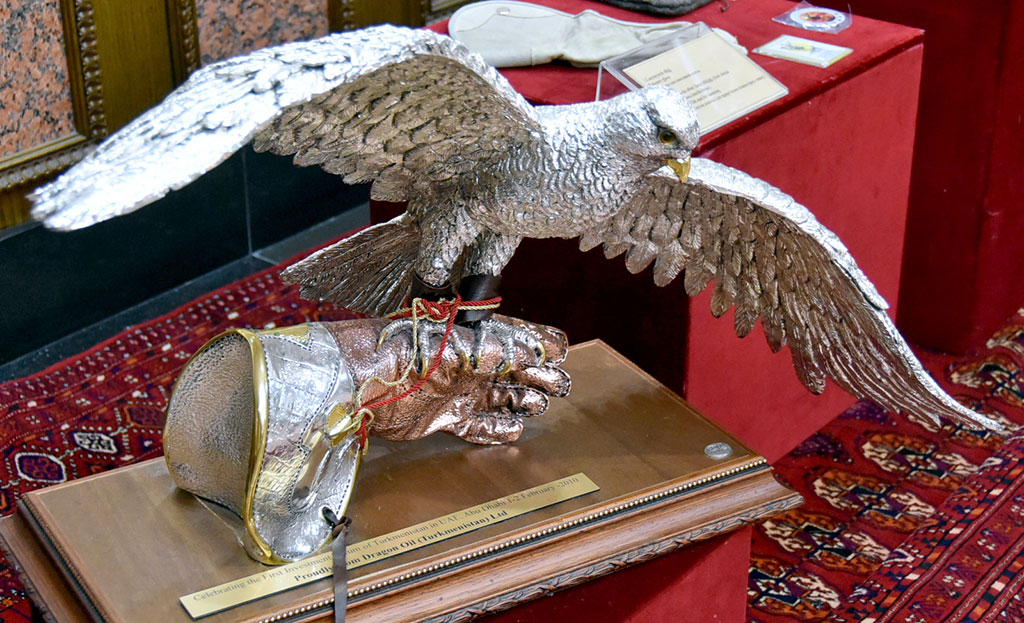 Döwlet muzeýiniň tematiky sergisinde Türkmenistandaky guşlaryň köpdürliligi görkezildi