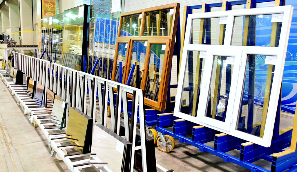 К продукции стекольного предприятия в Овадандепе проявили интерес предприниматели из Афганистана, Азербайджана, Узбекистана, Казахстана