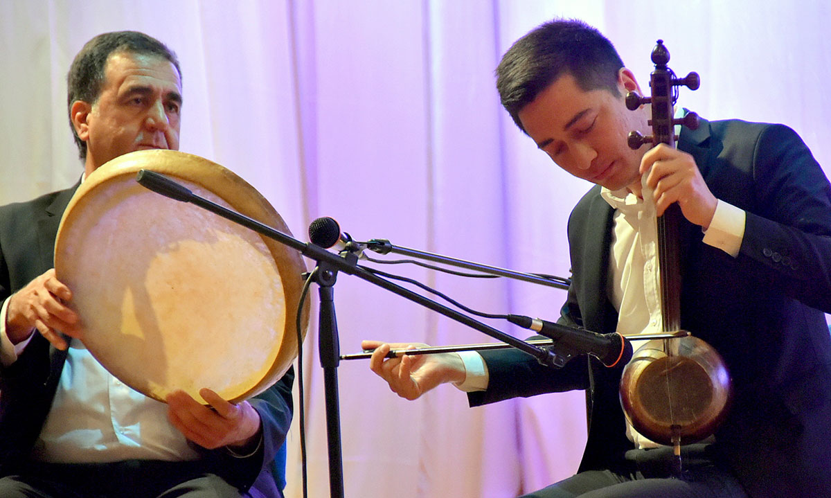 Участники международного музыкального форума дали мастер-классы для начинающих исполнителей 