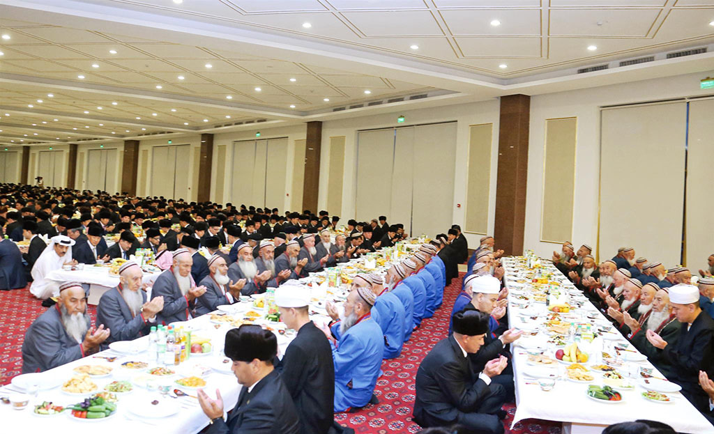 Hormatly Prezidentimiz Gurbanguly Berdimuhamedow agzaçar sadakasyny berdi