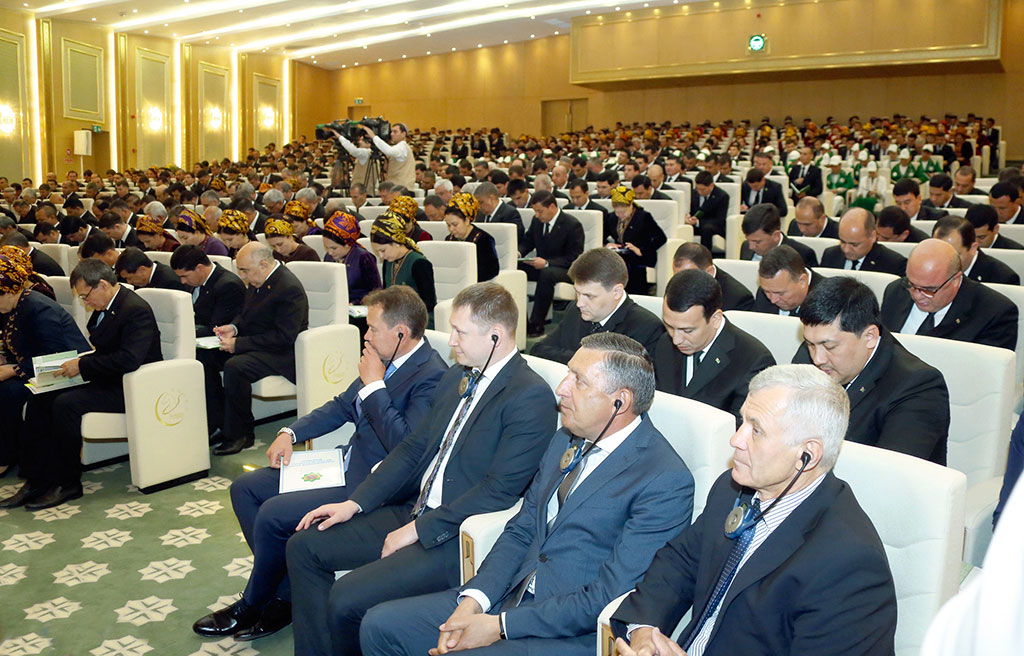 Türkmenistanyň  Ministrler Kabinetiniň  giňişleýin ýörite mejlisi