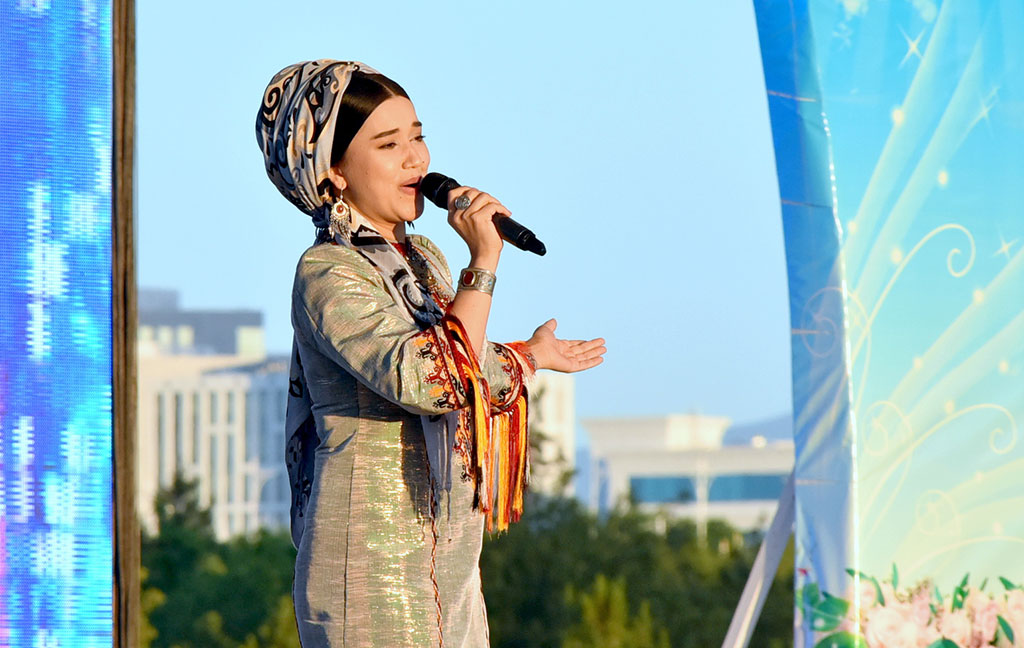 Состоялись торжества, посвящённые окончанию учебного года 