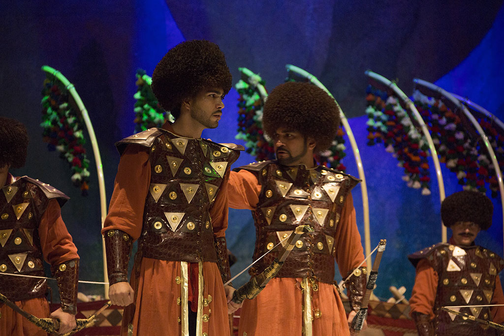  Ýurdumyzyň teatrlarynyň festiwaly - sahna sungatynyň gözden geçirilişi