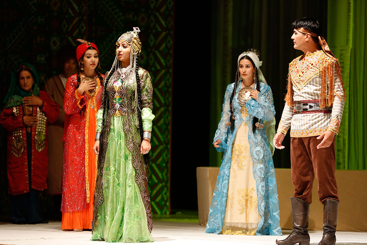 Большой зрительский интерес вызвал фестивальный спектакль «Проза Ургенча» 