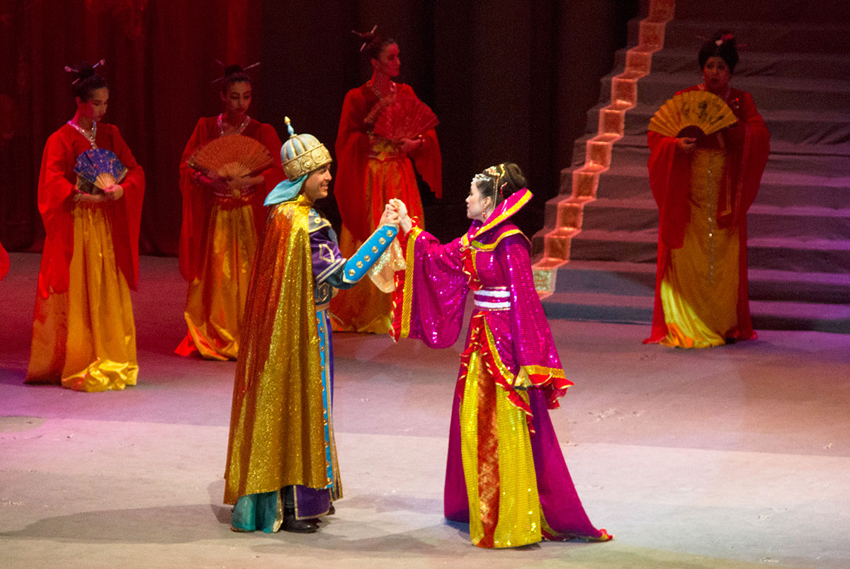 Главный драматический театр представил спектакль, посвящённый Великому Шёлковому пути