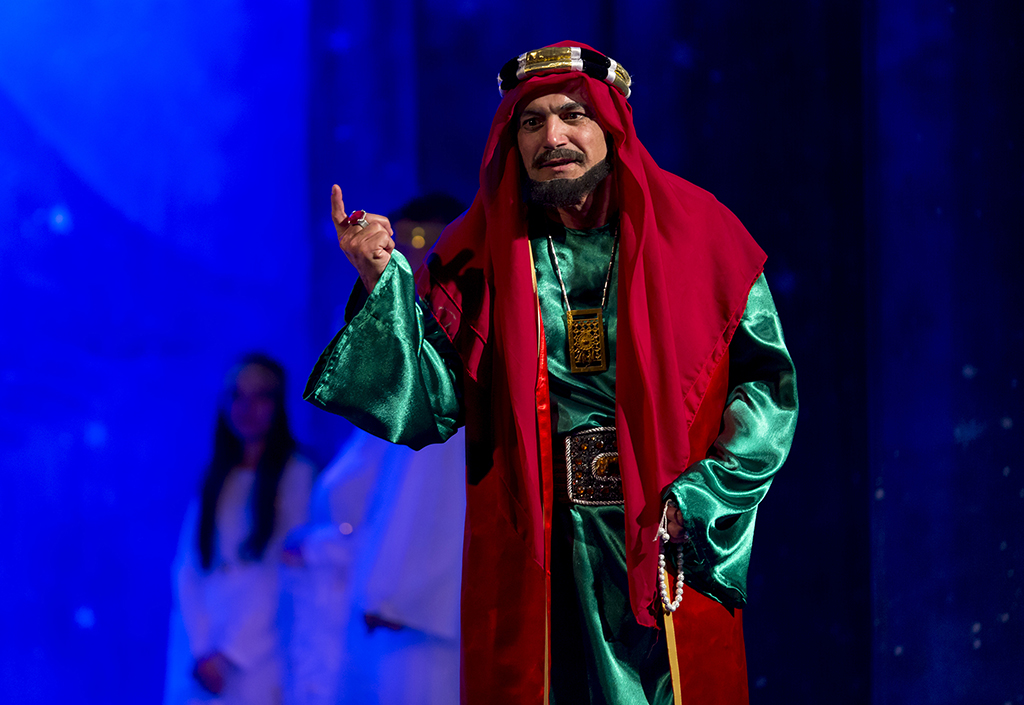 Puşkin adyndaky teatryň döredijilik topary nusgawy eserlerden özboluşly üýtgeşik oýun taýýarlady