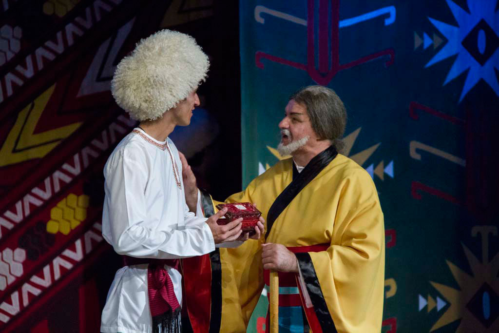 Пушкинский театр интерпретировал древний караванный маршрут как дорогу к сердцам 