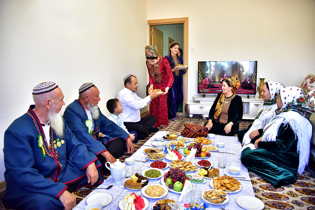 Türk­me­nis­ta­nyň Pre­zi­den­ti Gurbanguly Berdimuhamedow: Ýo­ka­ry de­re­je­de ösen luk­man­çy­lyk  döw­le­tiň kuw­wa­ty­nyň ny­şa­ny­dyr