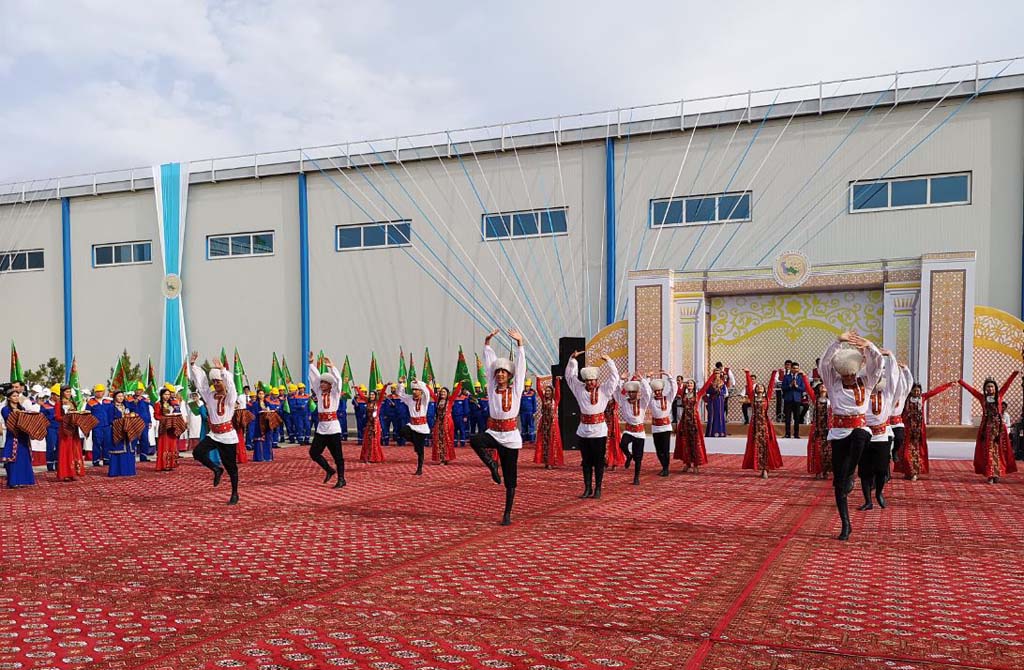 ТКНПЗ приступил к выпуску нового вида продукции – БОПП-плёнки 