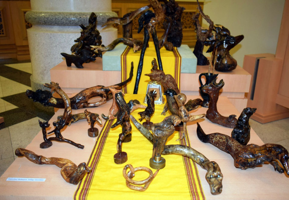 Daşoguzlylar Beýik Ýüpek ýoluna bagyşlanan sergi bilen tanyşýarlar