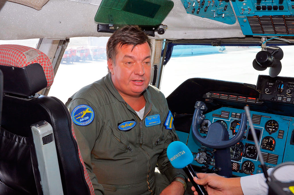 В Международном аэропорту Мары совершил посадку самый большой грузовой самолёт в мире 