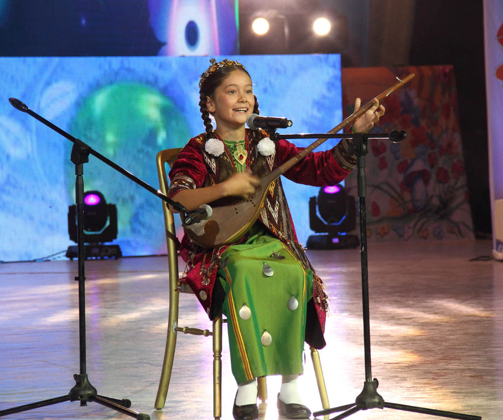 Zehinli çagalaryň “Garaşsyzlygyň merjen däneleri” bäsleşiginiň jemleýji tapgyry