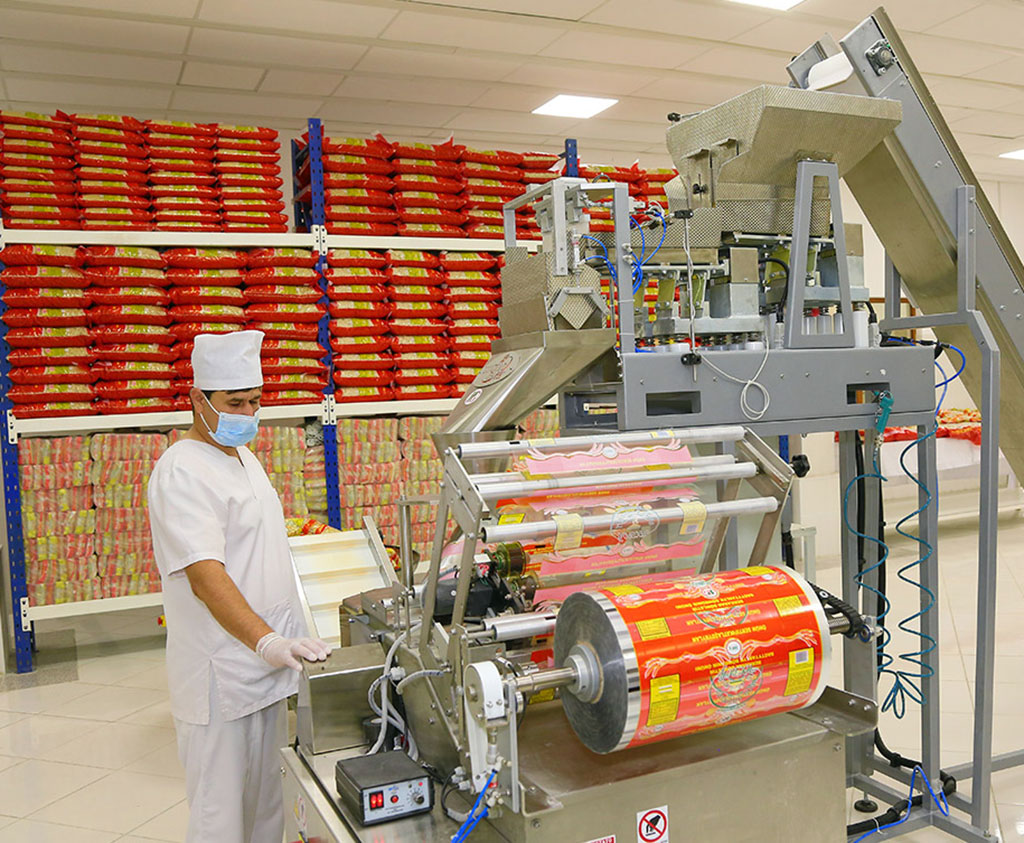 Baý­ram­çy­ly­gyň öň ýa­nyn­da­ky bi­na­gär­lik açy­lyş­la­ry