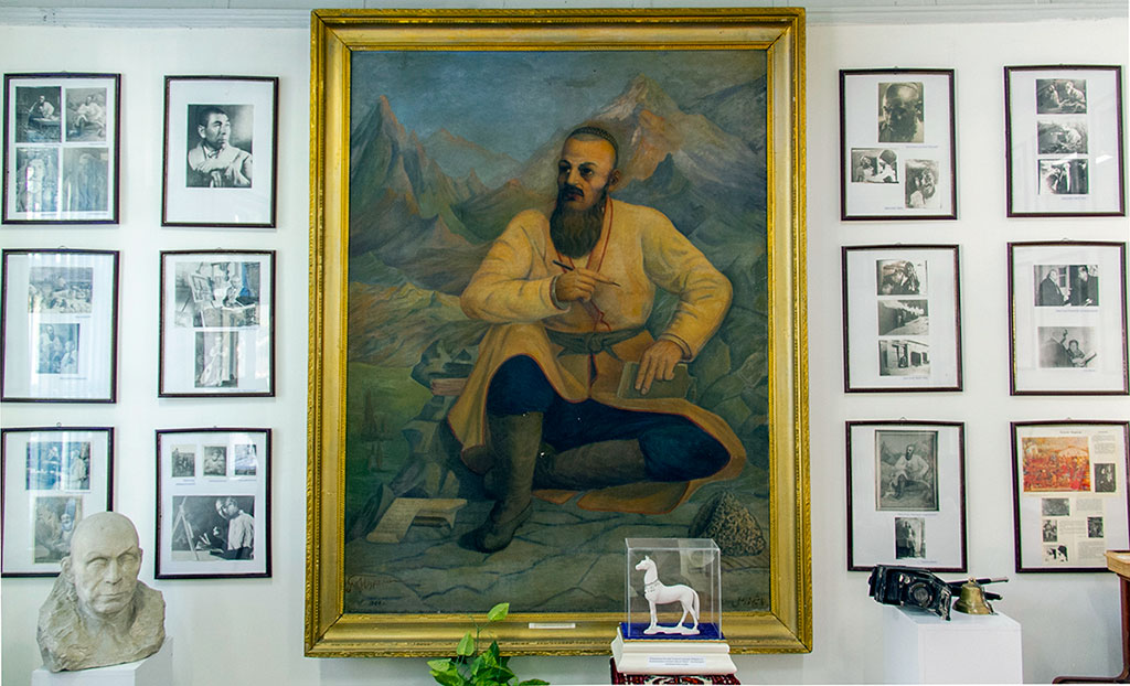 Bäşim Nuraly adyndaky çagalar çeperçilik mekdebiniň döredilenine 60 ýyl dolýar