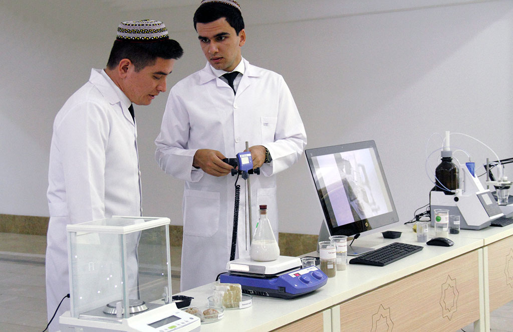 Вклад молодых исследователей в развитие туркменской науки обсудили участники конференции 