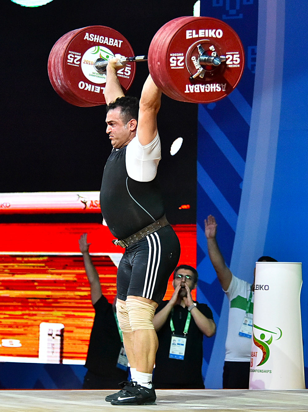 Сохраб Моради - лучший тяжелоатлет мира в категории 96 кг