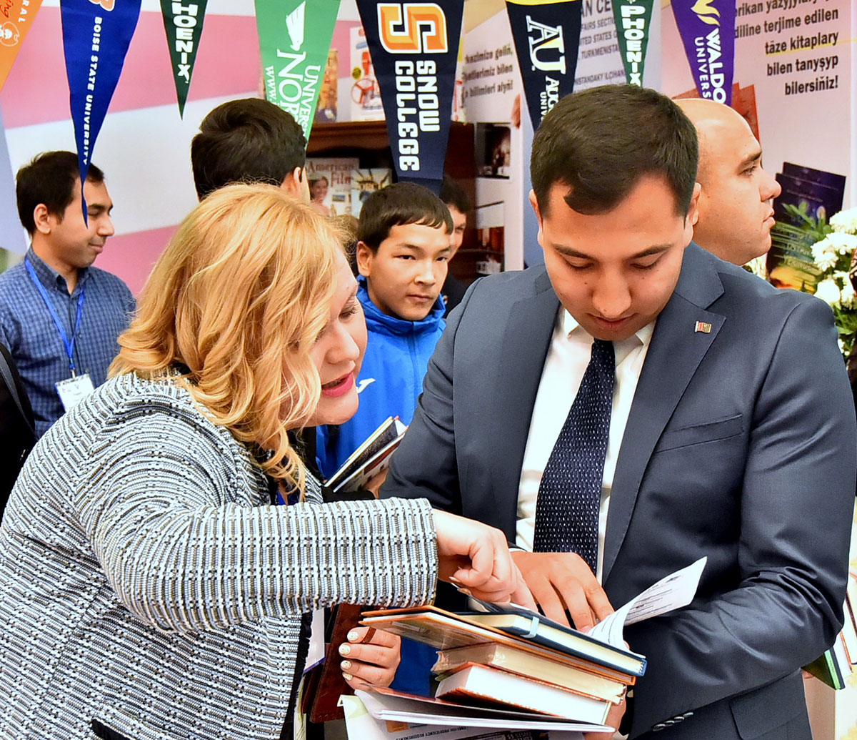 Türkmenistanda ýöriteleşdirilen  halkara forum geçirilýär 