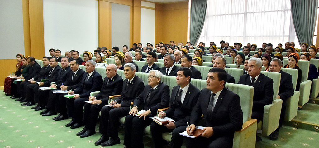 Türkmenistanyň Demokratik partiýasynyň I maslahaty geçirildi