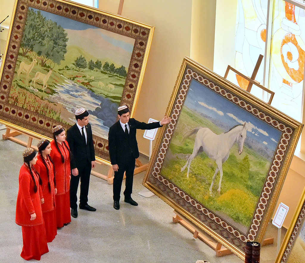 Туркменский текстиль: традиции и интерпретации 