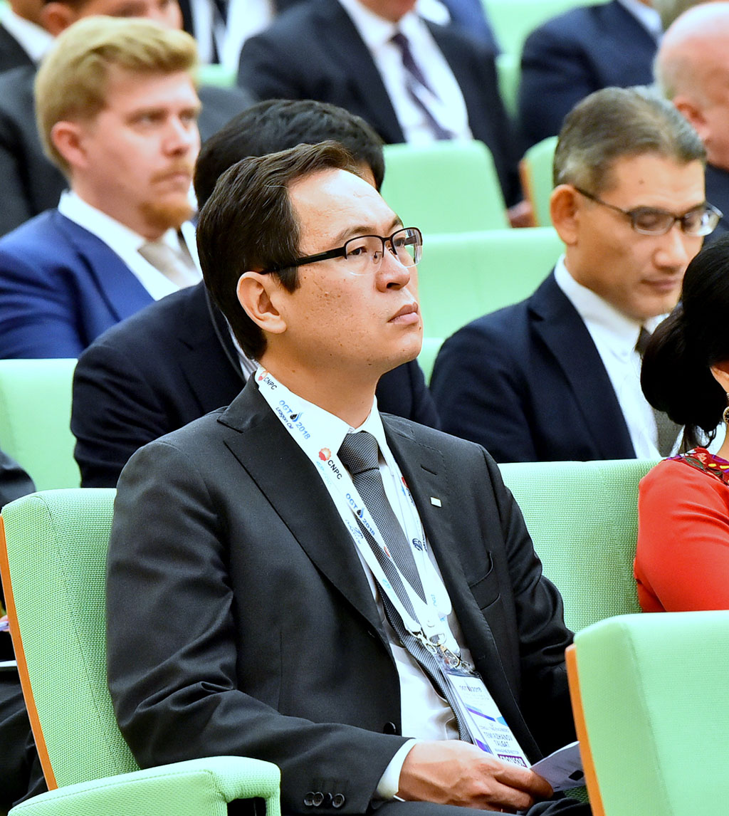Dünýäniň nebitgaz bazarynyň ösüş ugurlary ara alnyp maslahatlaşyldy