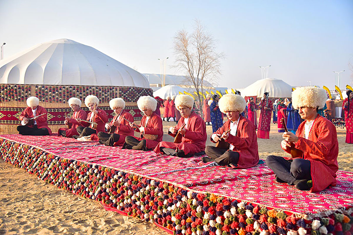 Foundations of «Türkmeniň ak öýi» buildings are laid in Balkanabat, Dashoguz and Turkmenabat 