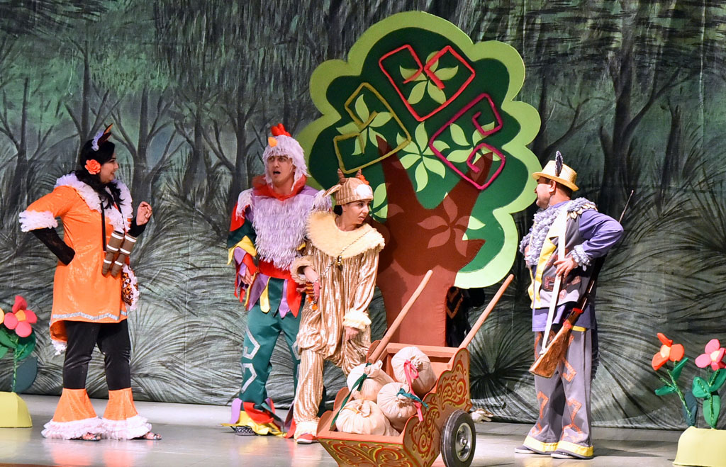 Театр кукол подарил юным зрителям увлекательную новогоднюю сказку  