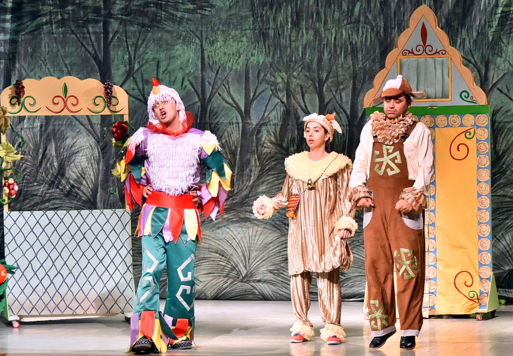 Театр кукол подарил юным зрителям увлекательную новогоднюю сказку  