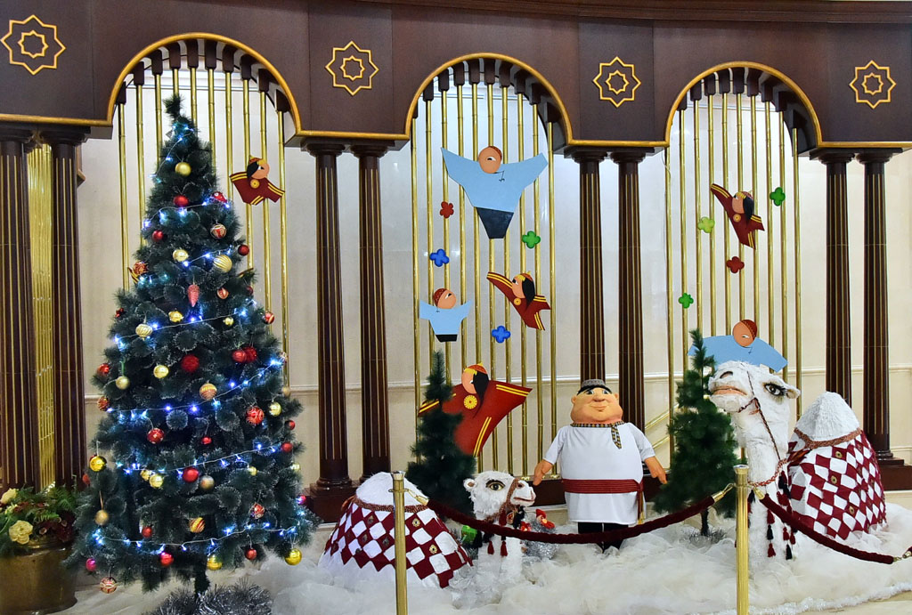 Театр кукол подарил юным зрителям увлекательную новогоднюю сказку  