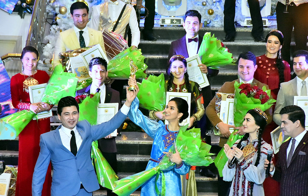 Мяхри Пиргулыева – обладательница Гран-при вокального конкурса «Звезда года» 