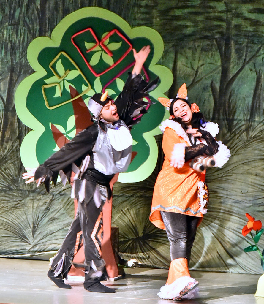 Gurjak teatry ýaşajyk tomaşaçylara gyzykly täze ýyl ertekisini sowgat etdi