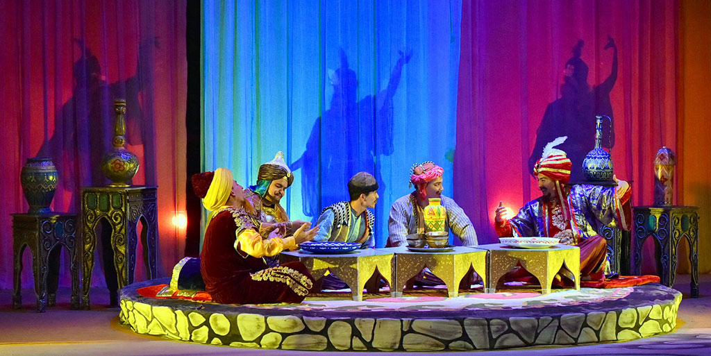 “Ependi, kim sen?” ýa-da Hoja Nasreddin barada ýene bir sahna oýny