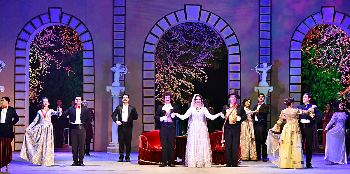 Ашхабадские театралы оценили сценическое переложение Какаджаном Ашировым чеховского водевиля 