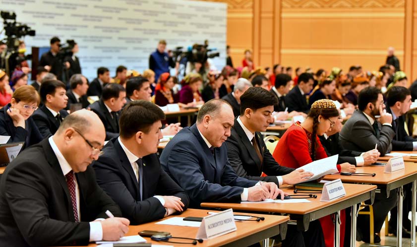 Состоялся международный медиафорум, посвященный первому Каспийскому экономическому форуму 