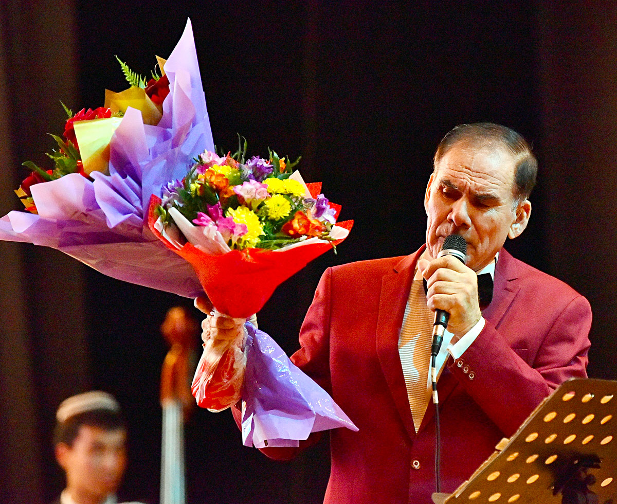 Atageldi Garýagdyýew: tomaşaçylaryň öňünde çykyş etmekden lezzet alýaryn