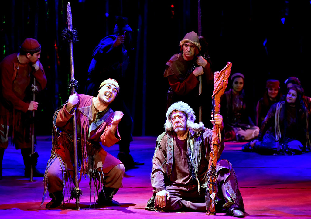 Kakajan Aşyrow Aleksandr Wolodiniň “Suwulgan” pýesasyny özboluşly sahnalaşdyrdy