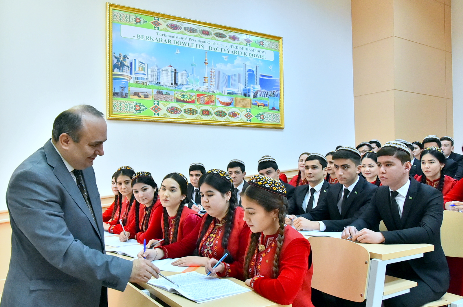 Институт экономики и управления посетила делегация Румынии