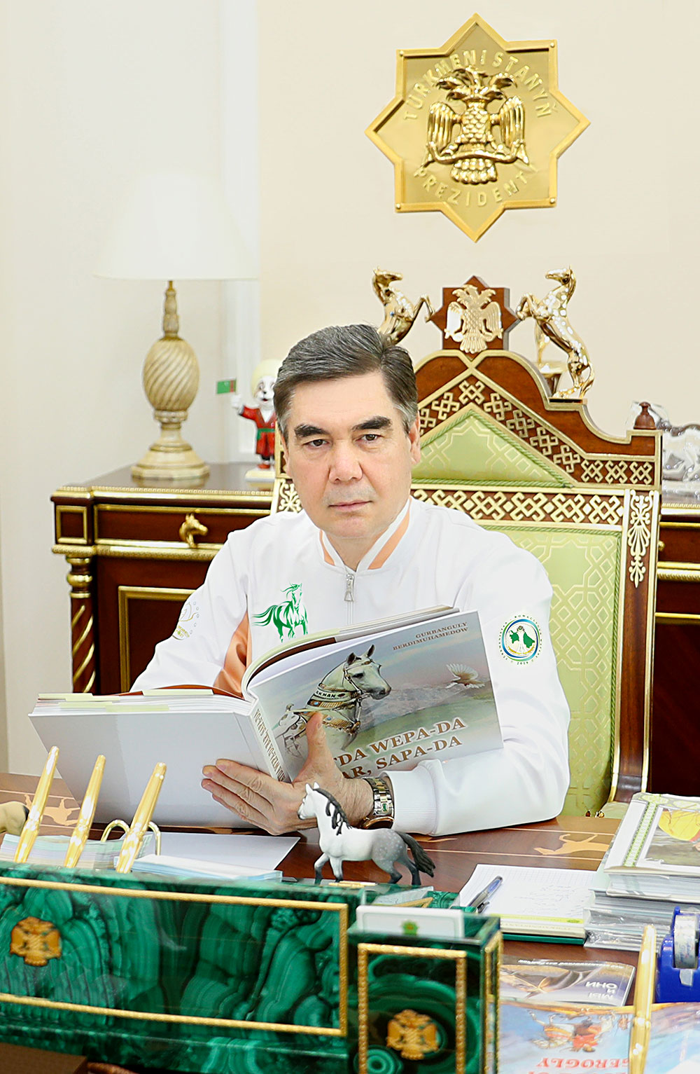 Глава государства посетил Олимпийский городок и Ахалтекинский конный комплекс 