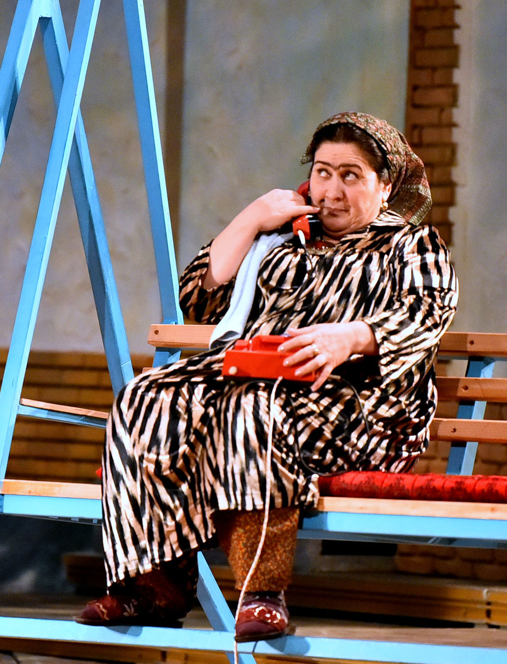 Magtymguly adyndaky milli  sazly drama  teatrynyň täze oýnuna tomaşaçylar ýokary baha berdiler