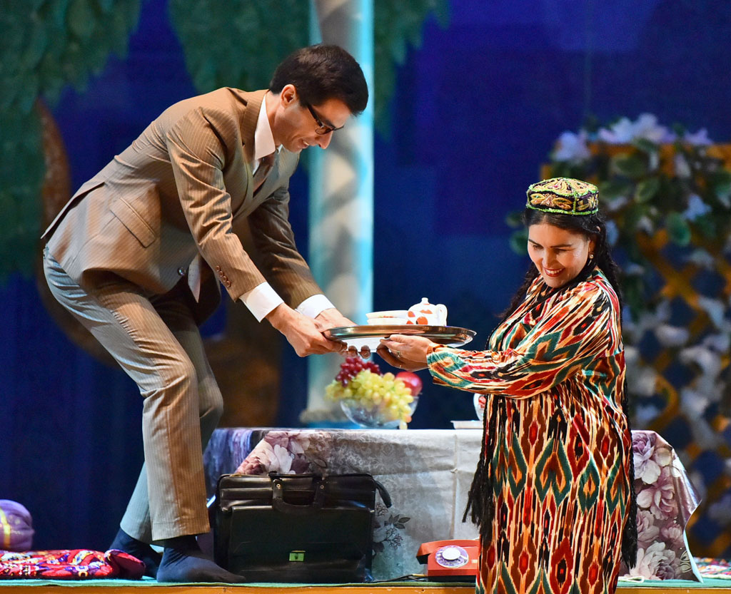 Magtymguly adyndaky milli  sazly drama  teatrynyň täze oýnuna tomaşaçylar ýokary baha berdiler